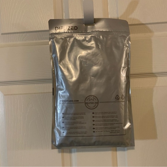 NWT DIFUZED for Capcom Street Fighter Graphic T-shirt - Picture 3 of 4